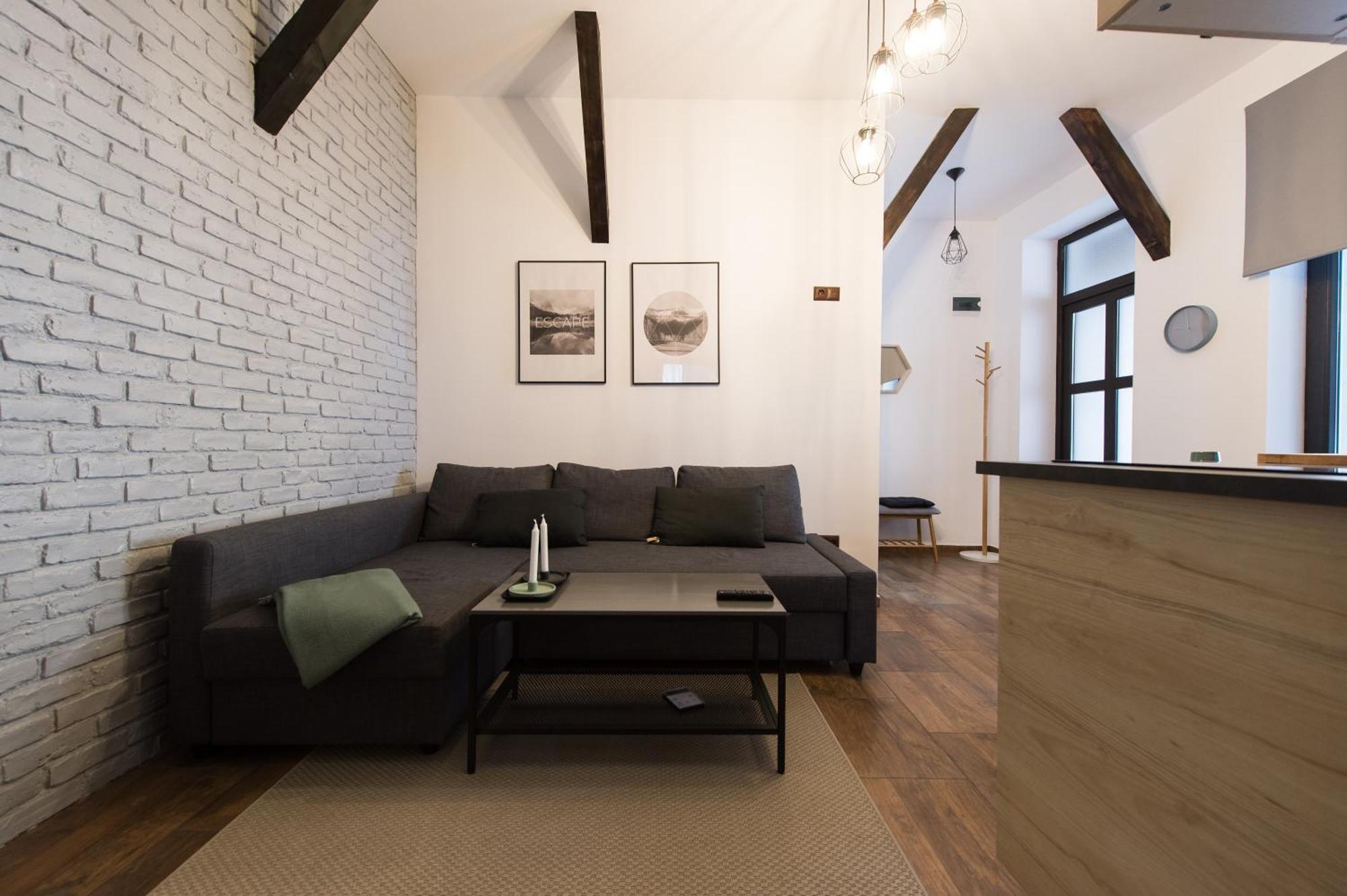 Lovely Brasov Flat With Patio And Mountain Views Exterior foto